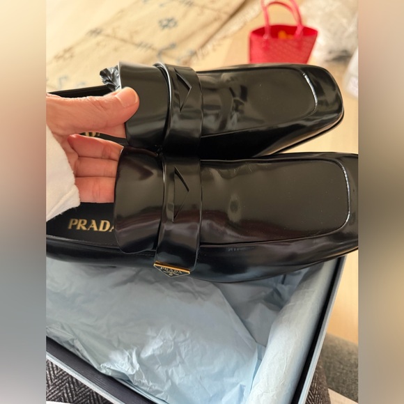 Prada womens leather flat loafers, new, size 40 fit size 9 - Picture 7 of 7